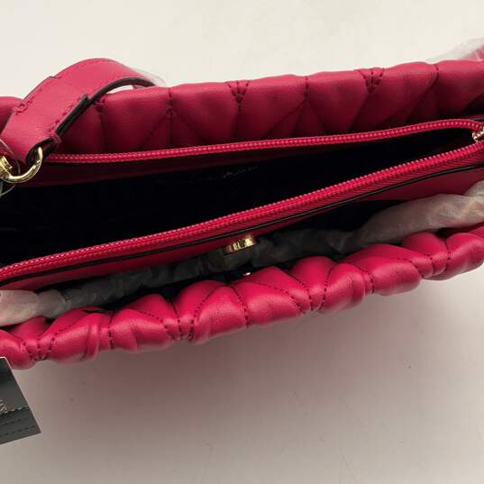 NWT Womens Pink Leather Detachable Strap Inner Pockets Quilted Crossbody Bag image number 5