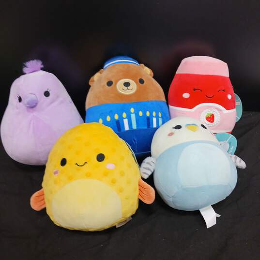 Bundle of 9 Assorted Squishmallows image number 3