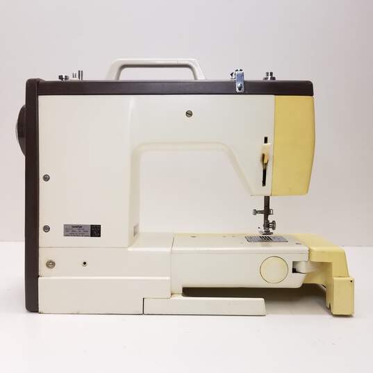 Brother Sewing Machine Model VX710-SOLD AS IS, FOR PARTS OR REPAIR, NO FOOT PEDAL/POWER CORD image number 3