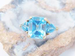10K Yellow Gold Blue Topaz Cocktail Ring 3.5g