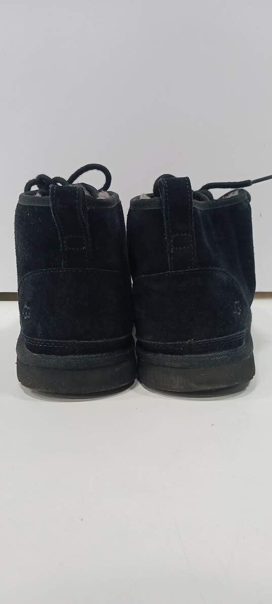 Ugg Unisex Black Suede Boots Size 10 image number 4