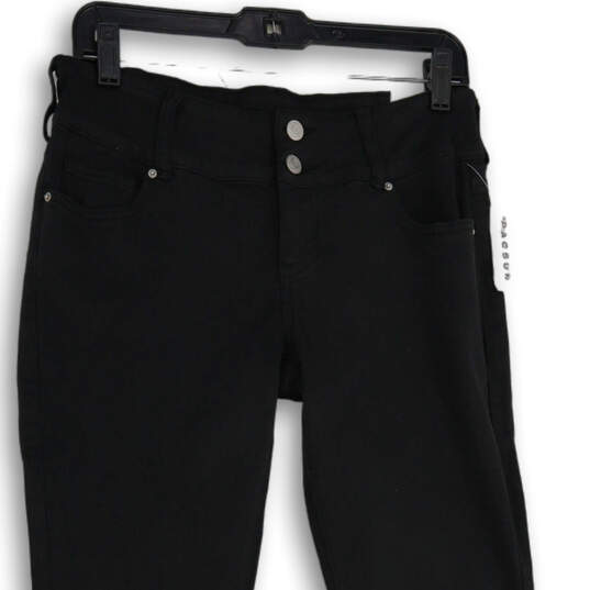 NWT Womens Black Denim Dark Wash Low Rise Bootcut Leg Jeans Size 27 image number 3
