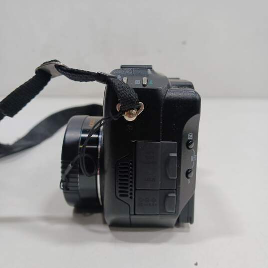 Olympus C-5060 5.1MP Digital Camera w/ Case image number 5