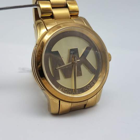 Michael Kors 37mm Case Signature Gold Tone Men's Stainless Steel Quartz Watch image number 5