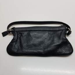 AUTHENTICATED Marc Jacobs Black Leather Handheld Bag alternative image