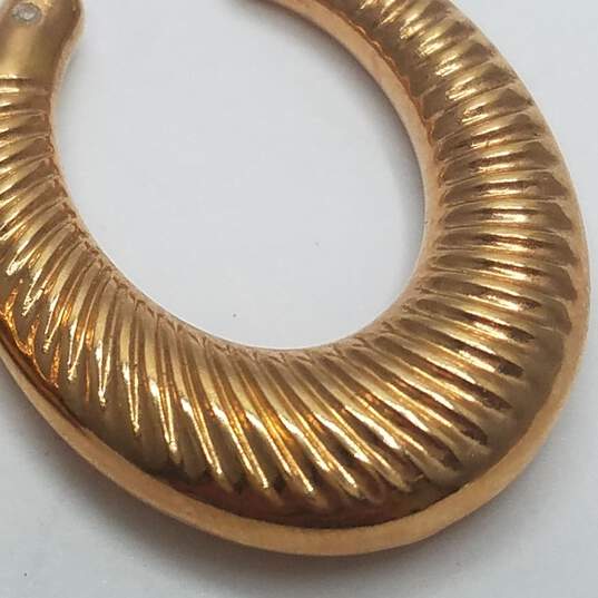 SLC 14K Gold Ribbed Oval Hoop Earrings 2.4g image number 3
