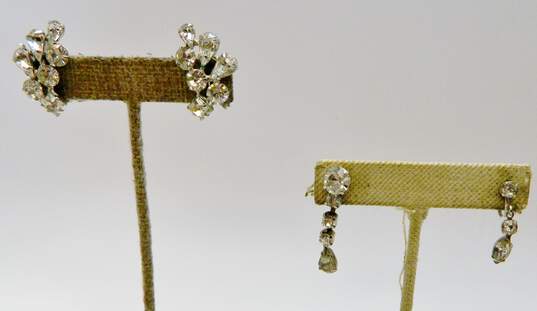 Vintage Silvertone Icy Rhinestones Cluster Clip On & Drop Screw Back Earrings Oval Brooch & Wide Bracelet 44.6g image number 4
