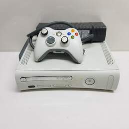 Xbox 360 Fat 60GB Console Bundle with Controller & Games #6 alternative image