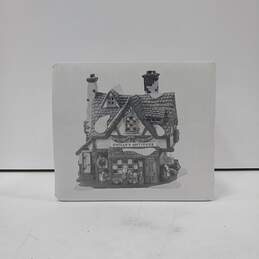 Department 56 #58348 Dickens' Village Series "Quilly's Antiques" Shop IOB alternative image
