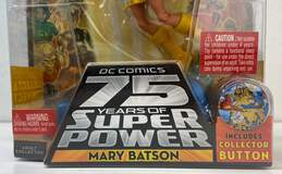 Mattel DC Universe Classics Mary Batson Wave 12 Figure 6 alternative image