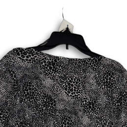 Womens Black White Animal Print 3/4 Sleeve V-Neck Pullover Blouse Top Sz 3X alternative image