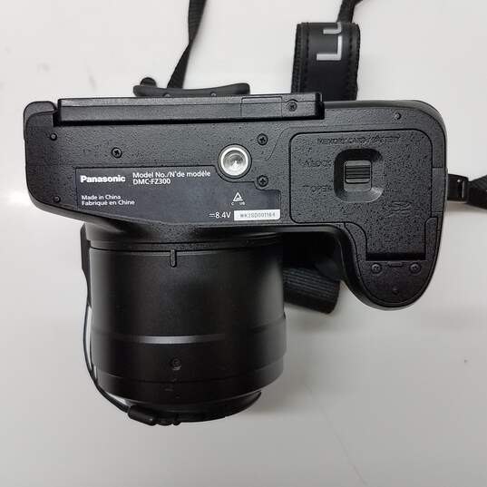 Panasonic Lumix DMC-FZ300 Digital Camera & Leica 25-600mm f/2.8 Lens image number 5