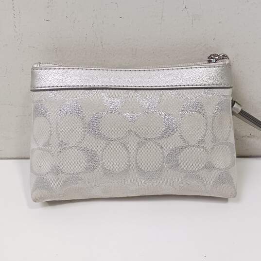 Coach Womens  Clutch image number 2