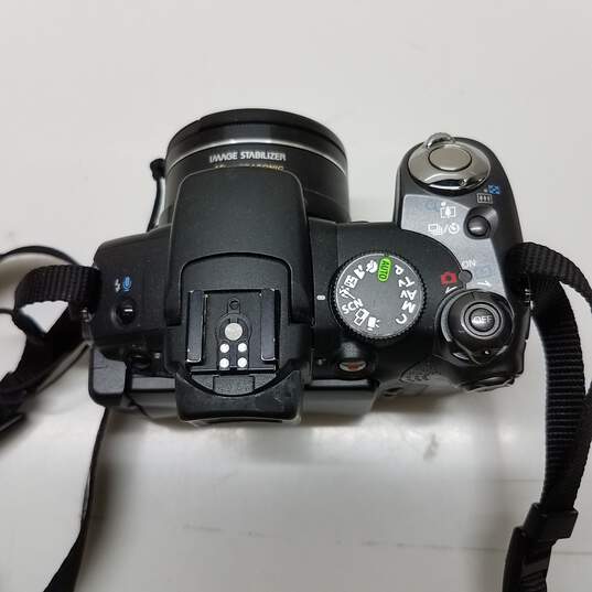 Canon PowerShot S5 IS 8.0MP 12x Zoom Flip Screen Compact Digital Bridge Camera image number 4