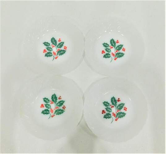 Vintage Termocrisa Crisa Christmas Holly Berry Milk Glass Coupe Soup Bowls Set of 4 image number 1