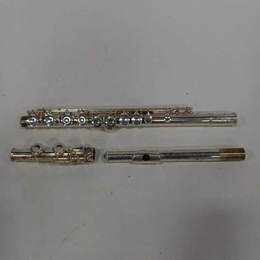 Bundy II Flute w/Hard Case image number 3