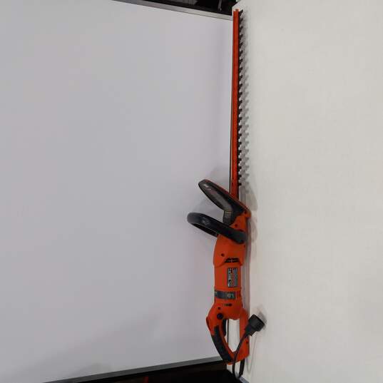 Corded Electric Hedge Trimmers image number 2