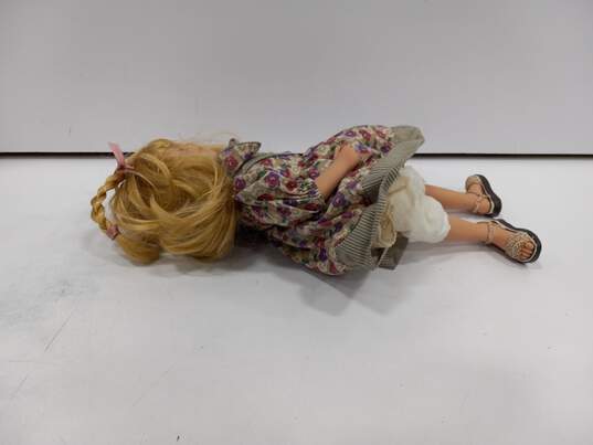 Yesterday's Child Doll "Lynne" image number 4