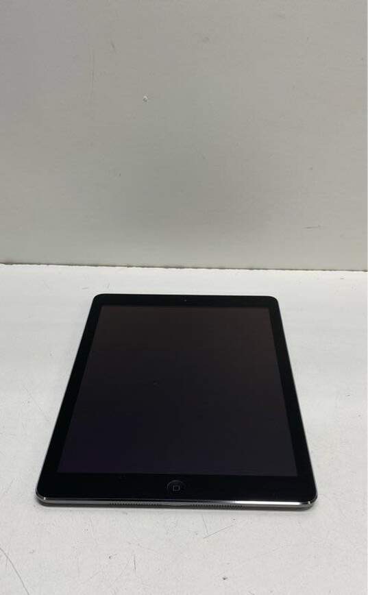 Apple iPad Air 16GB (A1474 /MD785LL/A) image number 1