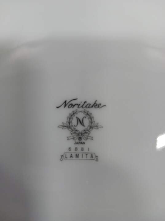 Set of Six Noritake Lamita Dinner Plates image number 6