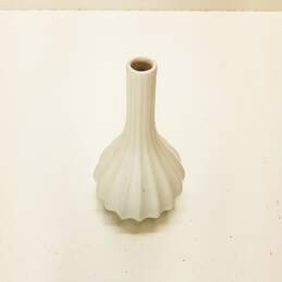 Jonathan Adler Designer Matte White Ceramic 6.5 in. Garlic Bulb Bud VaseVase alternative image