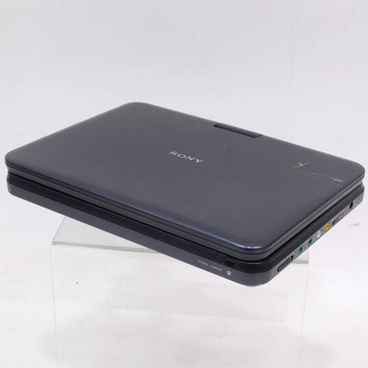 Sony 9.5v DVP-FX820 Hi-Res Portable DVD Player 8inch W/ Battery Untested For P&R image number 1