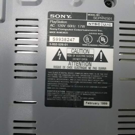 Sony PlayStation SCPH-7501 image number 4