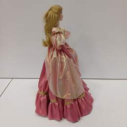 Franklin Mint Heirloom Cinderella Porcelain Doll w/ Stand alternative image