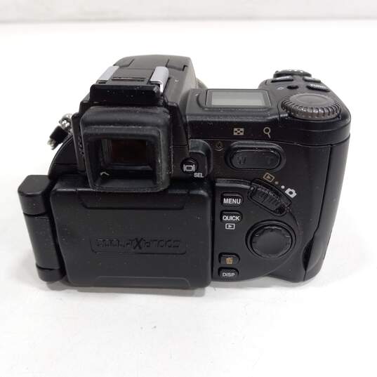 Nikon Camera w/ accessories image number 6