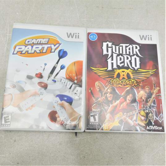 Nintendo Wii w/ 2 games and 1 nunchuck image number 6