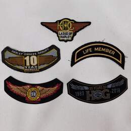 Assorted 2000's Harley Davidson Patches Life Member 10 Year Member alternative image