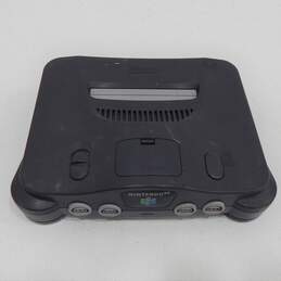 Nintendo 64 Console + Controller Bundle alternative image