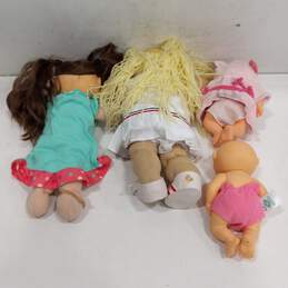 Bundle of Assorted Cabbage Patch Dolls alternative image
