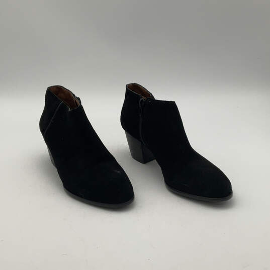 Womens Black Leather Round Toe Side Zip Block Heel Ankle Booties Size 7.5 M image number 1