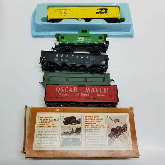 Vintage Tyco diecast toy boxcar trains lot image number 3