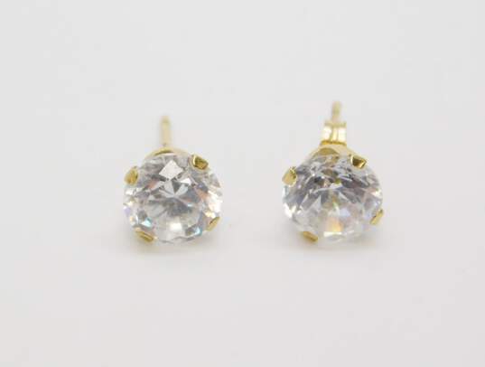 14k Yellow Gold Round Cut CZ Stud Earrings 0.9g image number 1