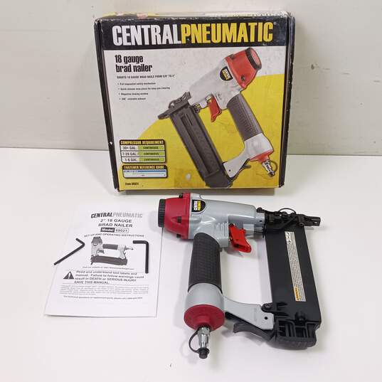 Central Pneumatic 18 Gauge Brad Nailer Like NEW In Box UNTESTED image number 1