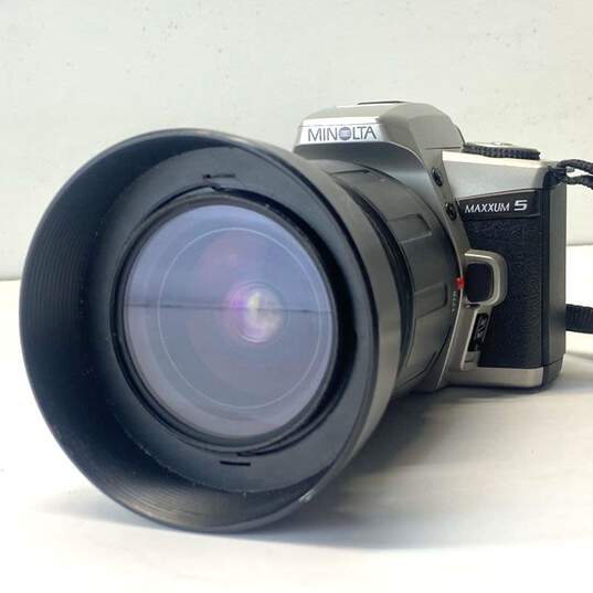 Minolta Maxxum 5 35mm SLR Camera image number 1