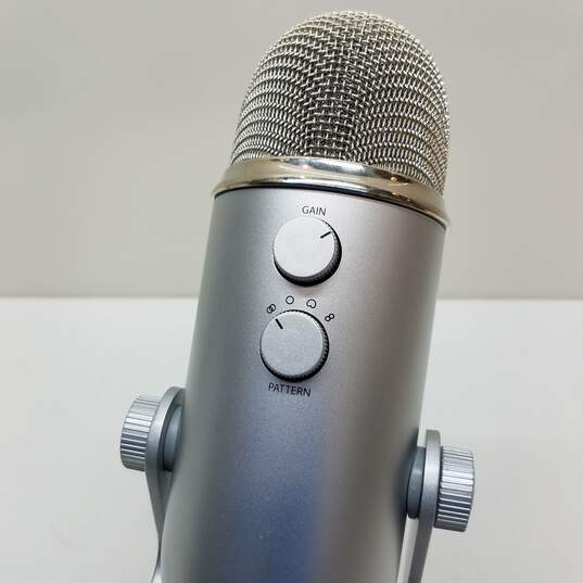 Blue Yeti USB Microphone - Silver