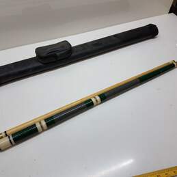 Billiards green pool stick with carrying case alternative image