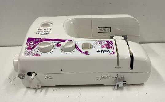 Brother Sewing Machine Project Runway Limited Edition LS2300PRW image number 4