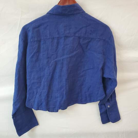 Banana Republic Blue Button Up Top with Tags in Size XS Petite image number 3