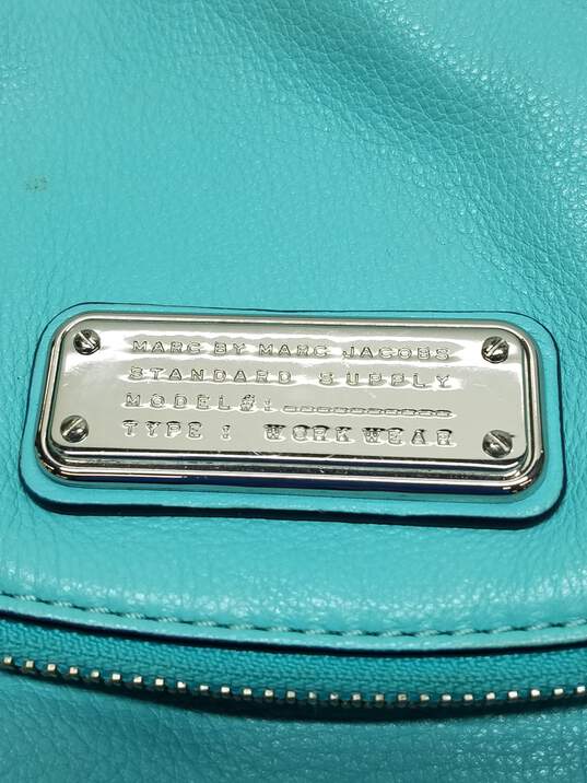AUTHENTICATED Marc by Marc Jacobs Turquoise Leather Foldover Crossbody Bag image number 2