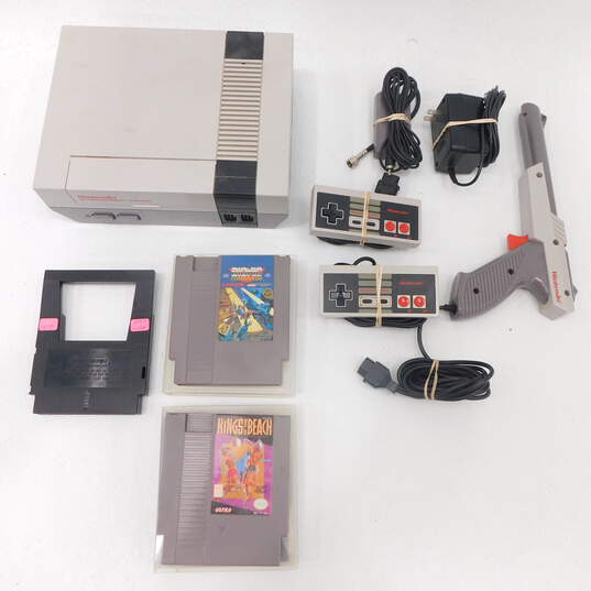 Nintendo NES w/ 2 games Kings of the Beach image number 1
