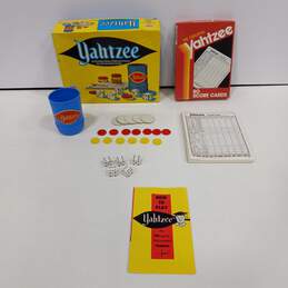 Vintage 1973 E.S. Lowe Milton Bradley Yahtzee Game