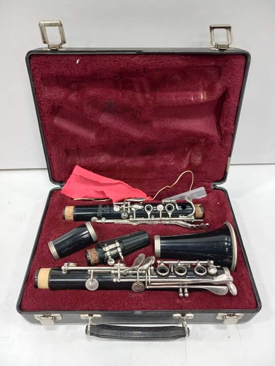Selmer CL300 Clarinet w/ Case image number 1