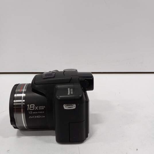 Panasonic Lumix DMC-FZ35 Digital Camera w/Case and Charger image number 3