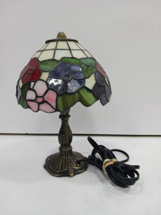Small Stained Glass Portable Lamp image number 2