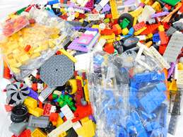 6.4 LBS Mixed LEGO Bulk Box