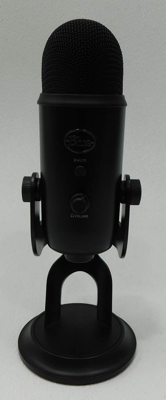 Blue Yeti USB Microphone Black 888-000322 with Stand image number 2